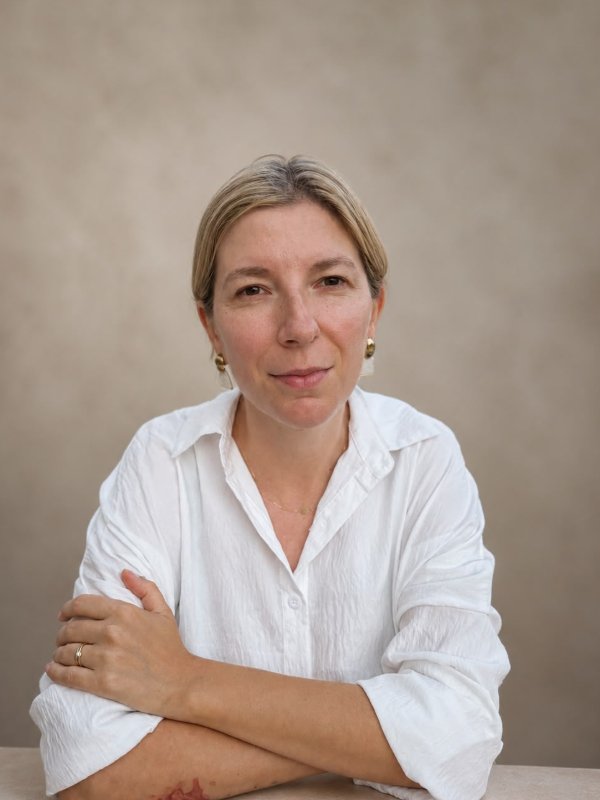 Adina Lazăr